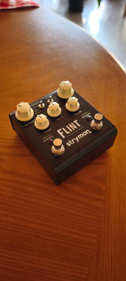 Strymon Flint V1 de segunda mano · Barcelona · 280 €