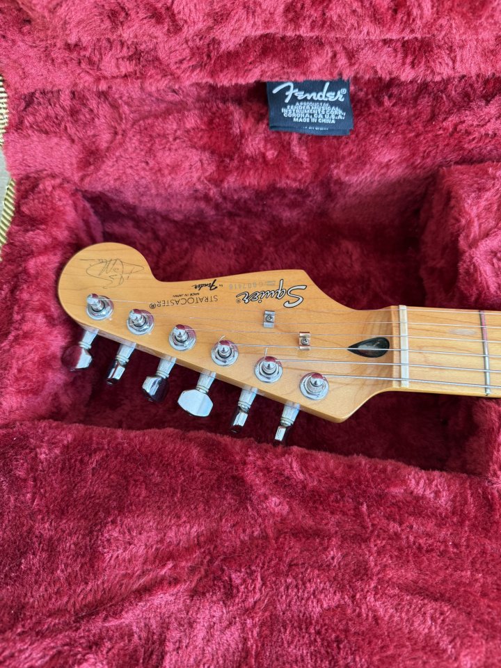 Stratocaster Made in Japan Squier by Fender Hank Marvin 1991 de segunda mano · Foto 2 de 4 · Valencia · 650 €