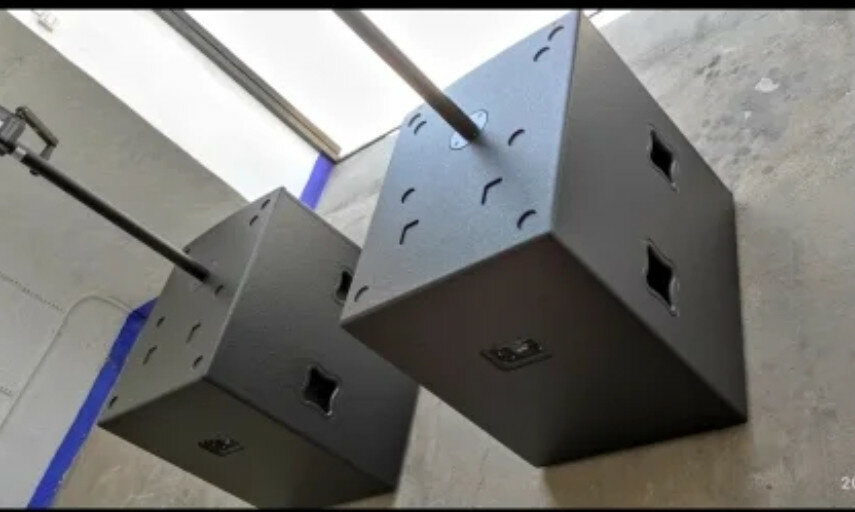Subgraves 18 pulgadas 1200w SPL 136 db de segunda mano · Foto 7 de 9 · Ciudad Real · 550 €