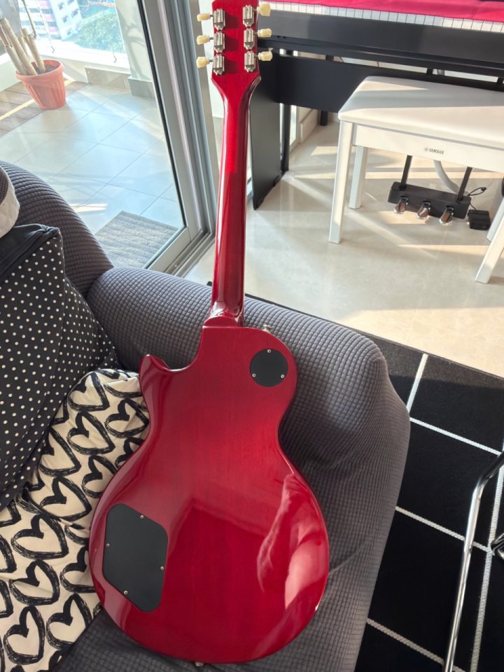 Epiphone Les Paul Standard con pastillas Gibson Burstbuckers 1, 2 de segunda mano · Foto 5 de 5 · Asturias · 500 €