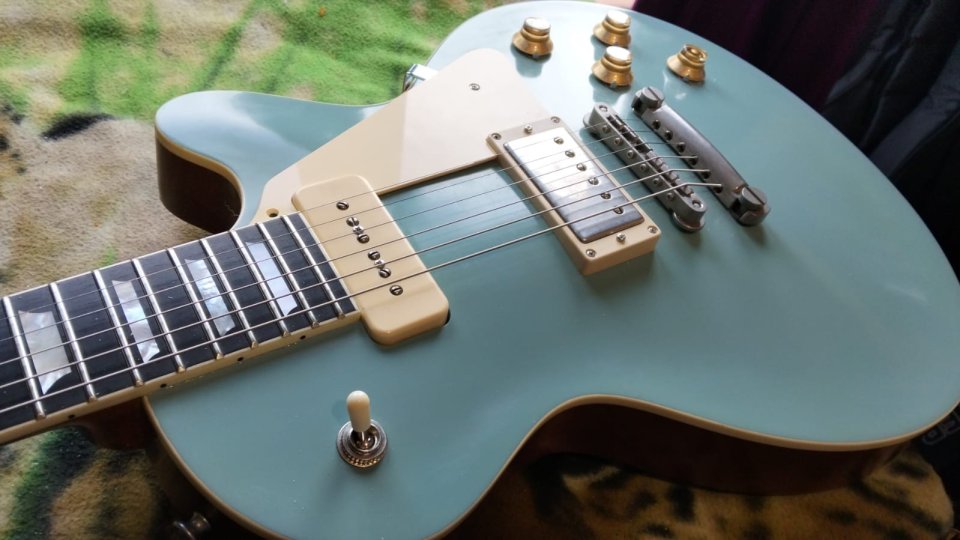 EASTMAN SB58/TV Fade Blue Limited Edition, HARDCASE, 3, 69 KG