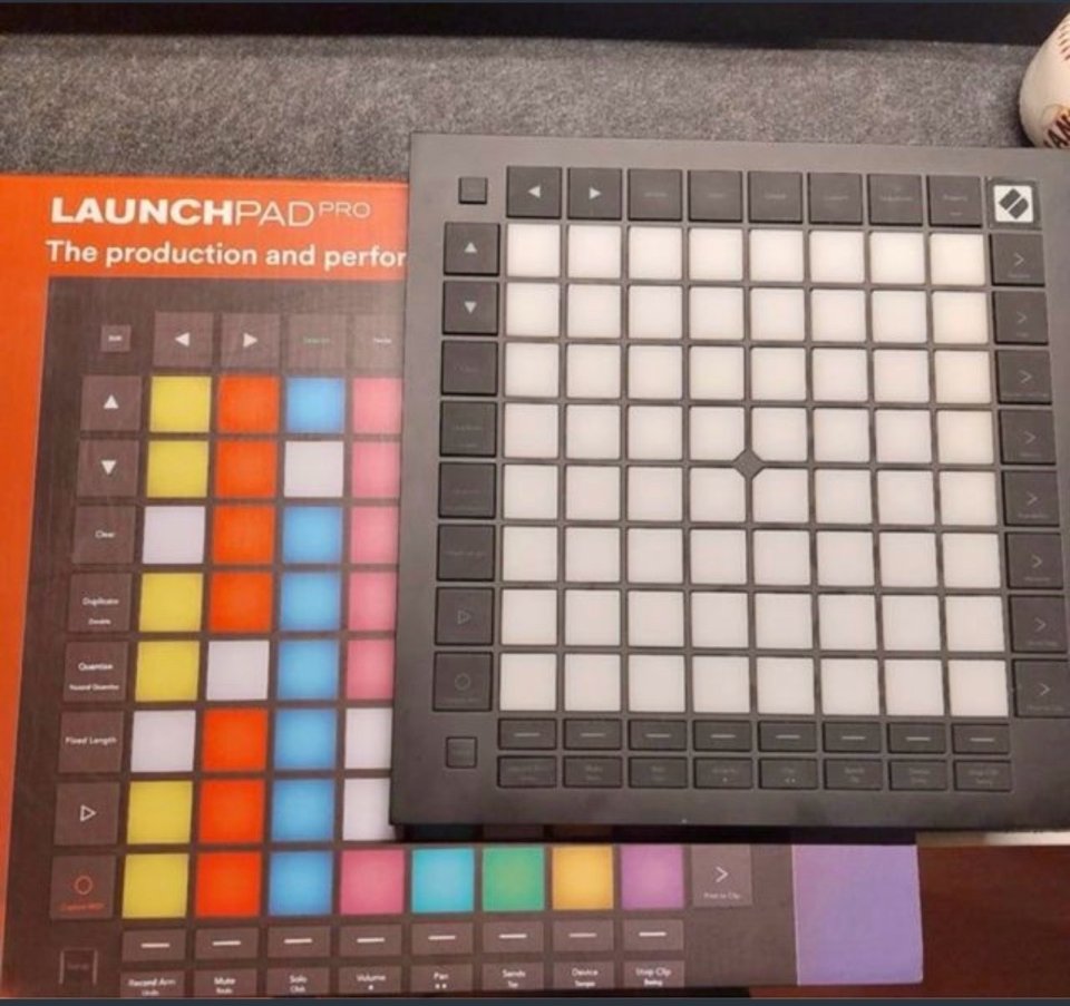 Novation Launchpad Pro mk3 de segunda mano · Foto 1 de 5 · Madrid · 190 €