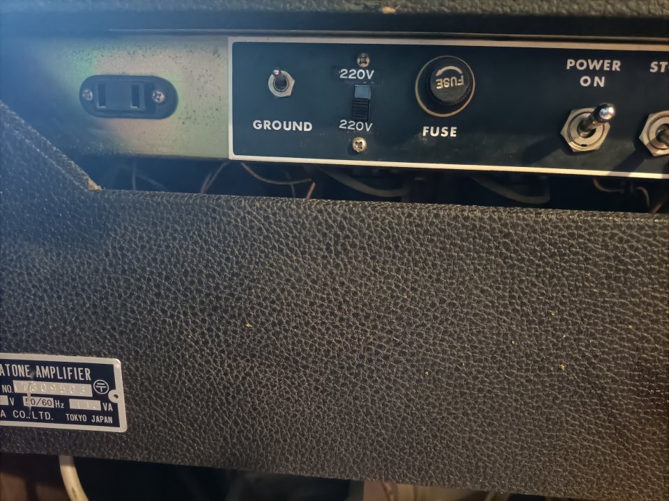 Guyatone Reverb-Jazz (Fender Pro Reverb clon) Fujigen-Gakki 70's Japón de segunda mano · Foto 7 de 10 · Alicante · 850 €