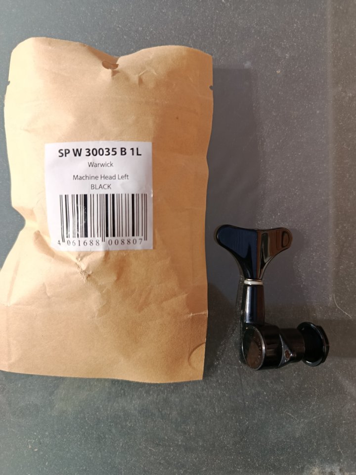 Warwick Corvette $$ 5 de segunda mano · Foto 9 de 10 · Tarragona · 1650 €