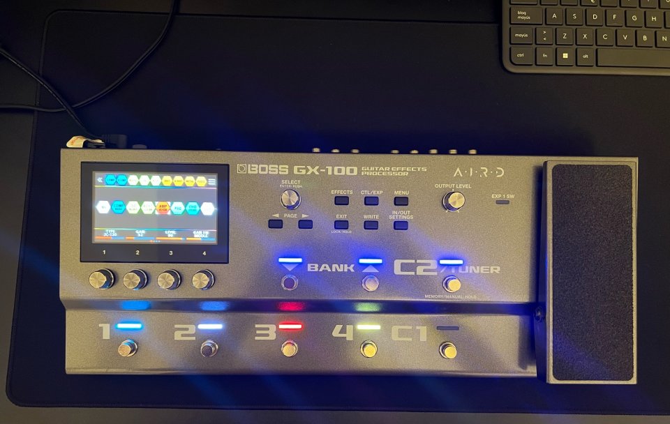 BOSS GX100 de segunda mano · Foto 1 de 7 · Las Palmas · 450 €