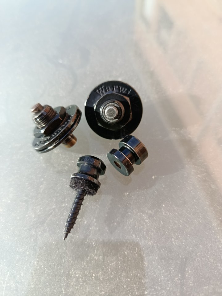 Warwick Corvette $$ 5 de segunda mano · Foto 10 de 10 · Tarragona · 1650 €