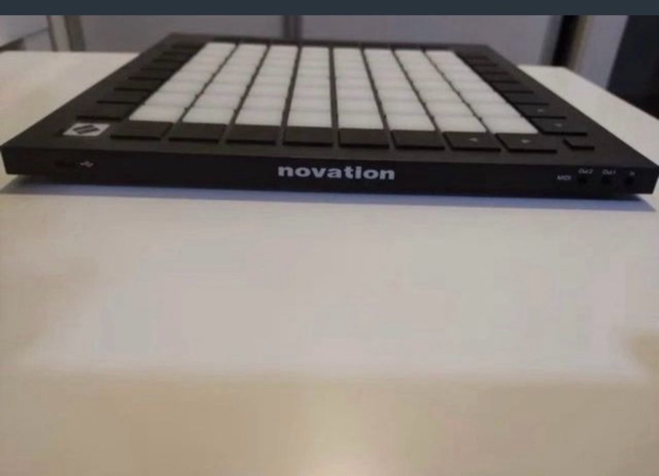 Novation Launchpad Pro mk3 de segunda mano · Foto 4 de 5 · Madrid · 190 €