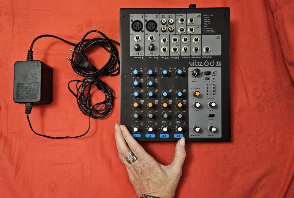 Mesa mezcladora VIBZ 6D