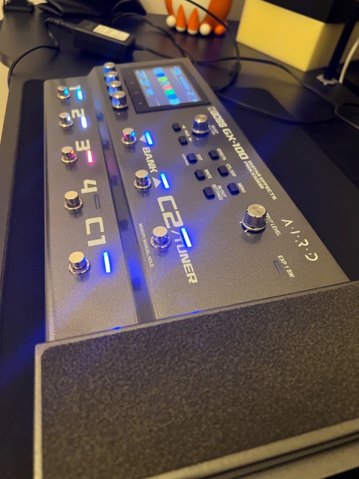 BOSS GX100 de segunda mano · Foto 3 de 7 · Las Palmas · 450 €