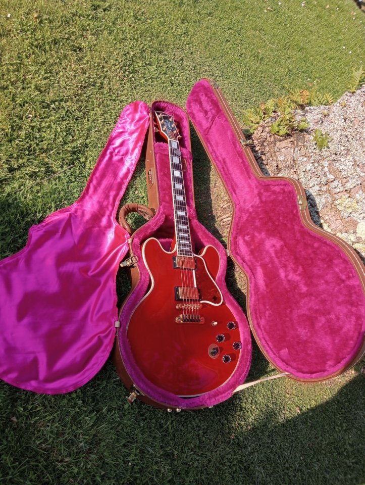Gibson ES-355 B.B. King "Lucille" de 1997 Cherry Red. de segunda mano · Foto 4 de 9 · A Coruña