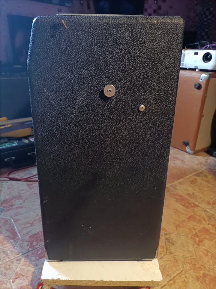 Guyatone Reverb-Jazz (Fender Pro Reverb clon) Fujigen-Gakki 70's Japón de segunda mano · Foto 10 de 10 · Alicante · 850 €