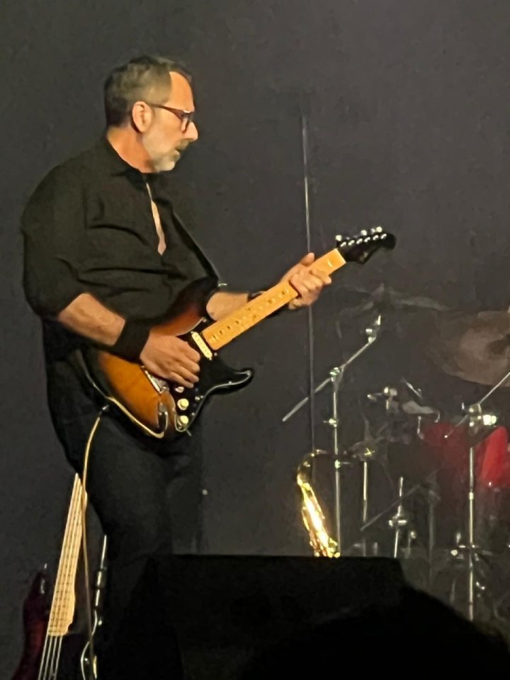 Guitarrista experimentado busca nuevo proyecto