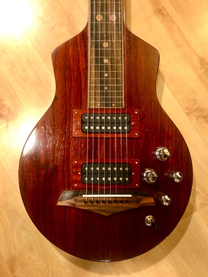 Lap steel NURA guitars 8 cuerdas + estuche