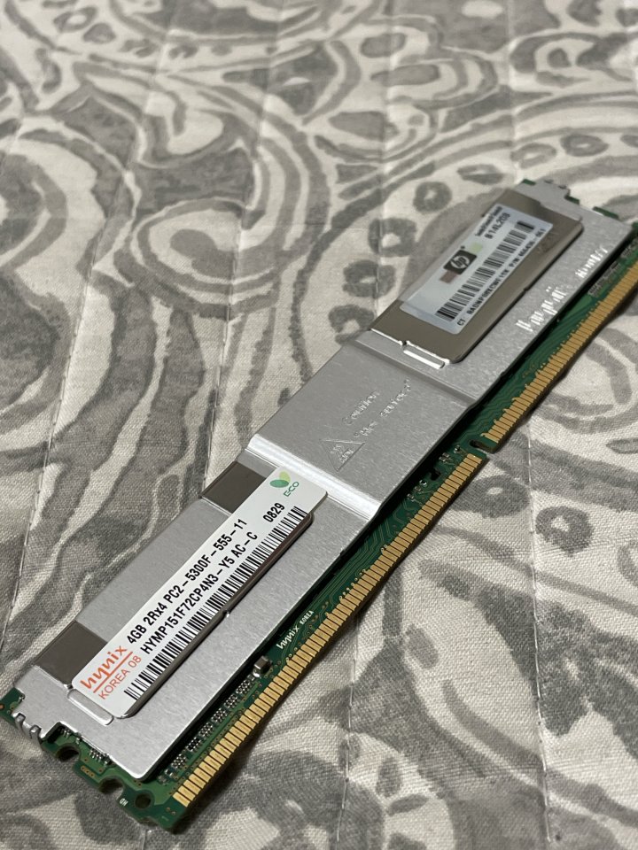 Módulos de memoria RAM DDR-2 de segunda mano · Foto 2 de 4 · Cantabria · 60 €