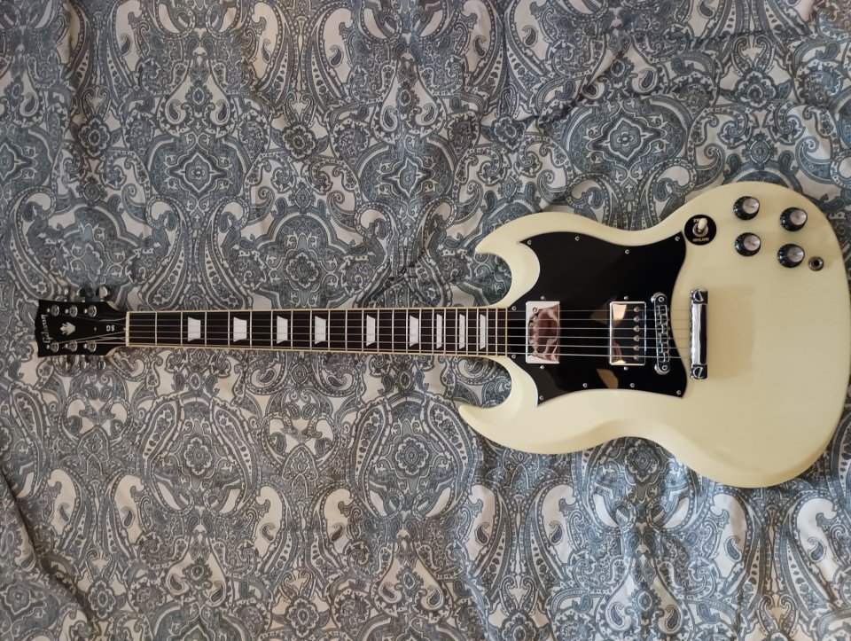 GIBSON SG Standard Classic White de segunda mano · Foto 8 de 9 · Madrid · 1290 €