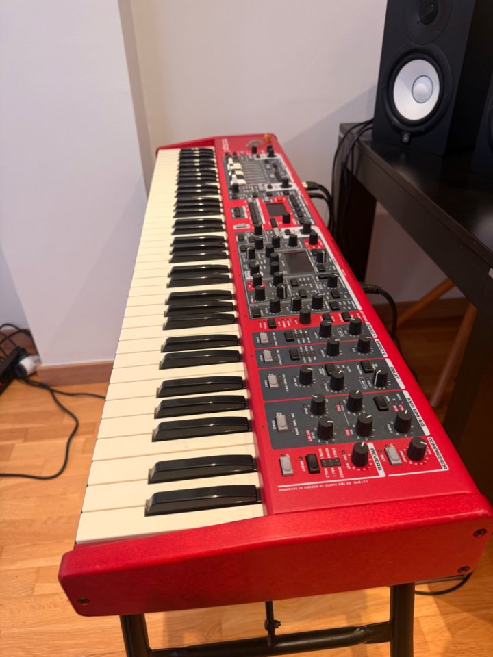 Nord Stage 3 compact