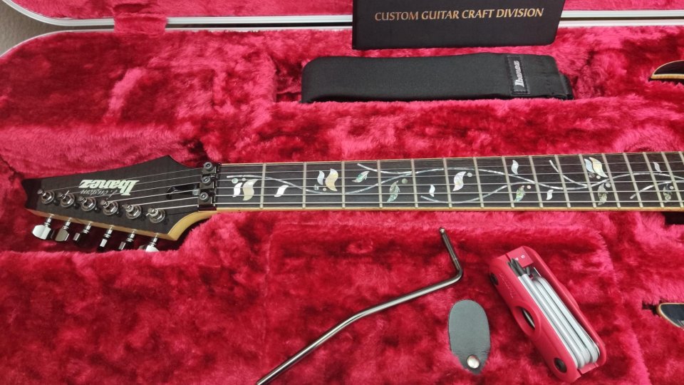 Ibanez J.Custom 8570 Z Black Onix 2016 ( a estrenar ) de segunda mano · Foto 3 de 10 · Barcelona · 2350 €