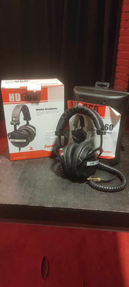 CASCOS SuperLux HD660