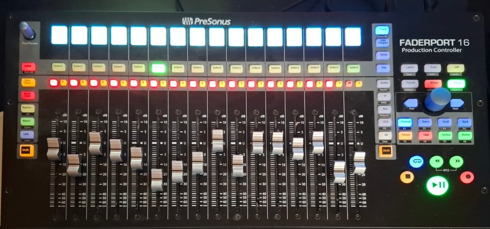 PRESONUS FADERPORT 16