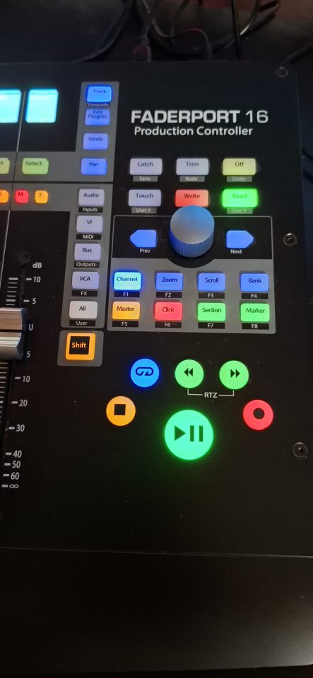 PRESONUS FADERPORT 16