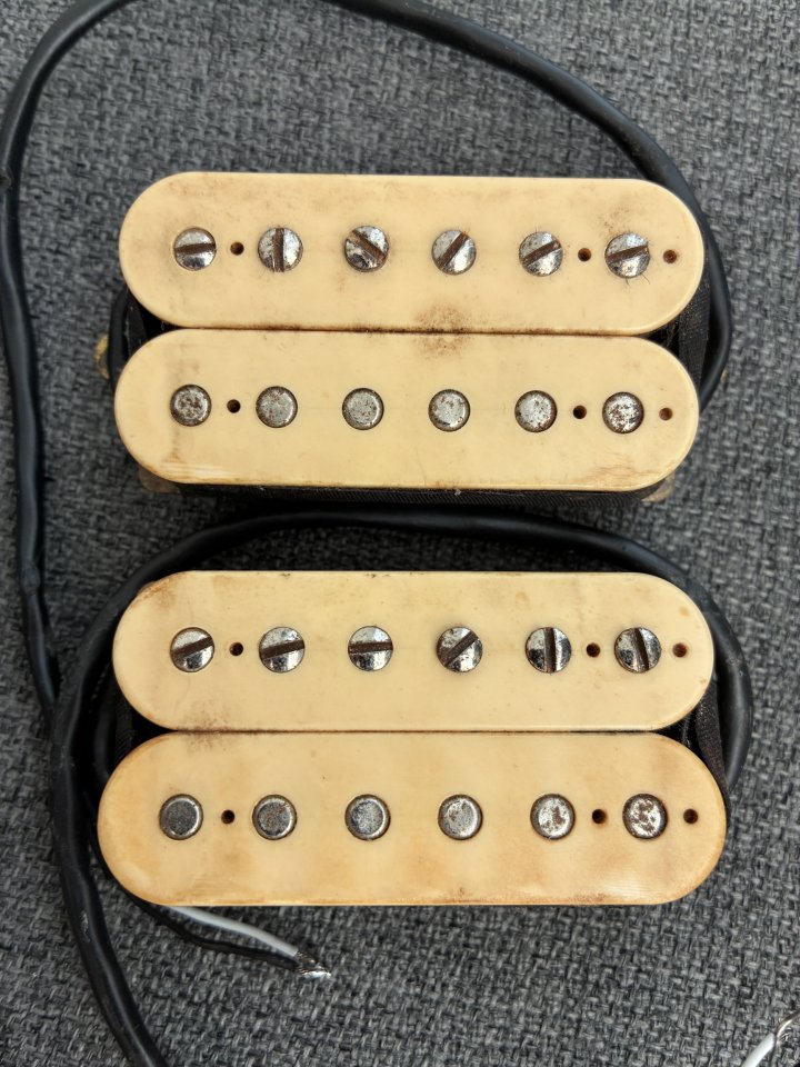 Pastillas Dimarzio PAF originales de 1980.