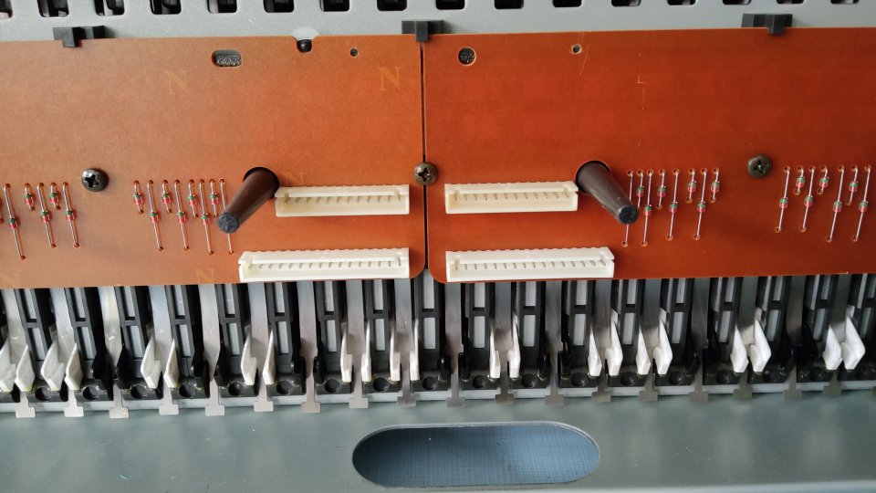 Teclado de Clavinova CLP-560