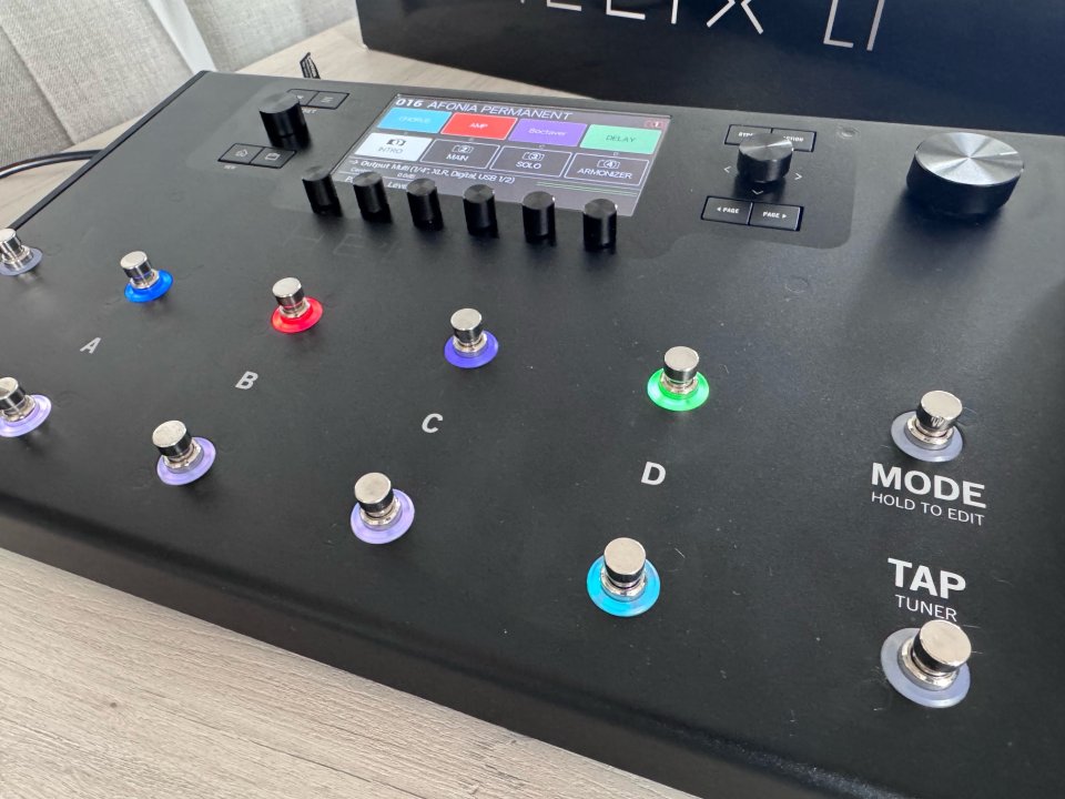 Line 6 Helix LT de segunda mano · Foto 7 de 9 · Madrid · 610 €
