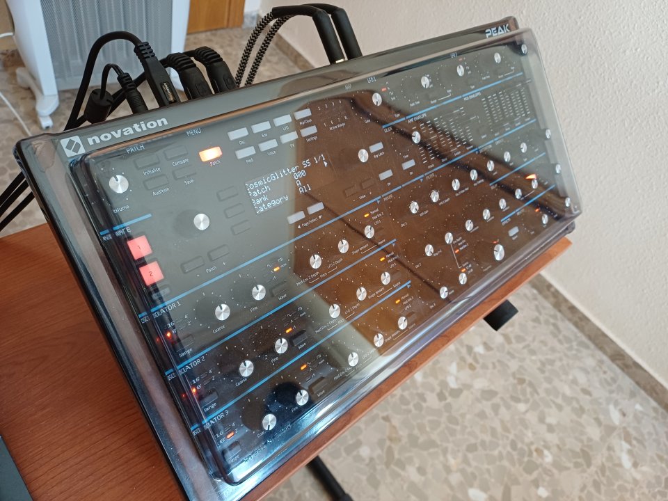 Novation PEAK en excelente estado