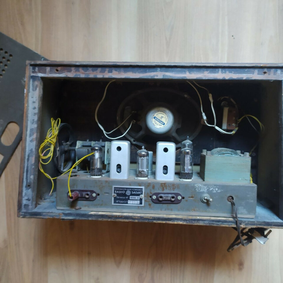 Amplificador Valvular de radio antigua