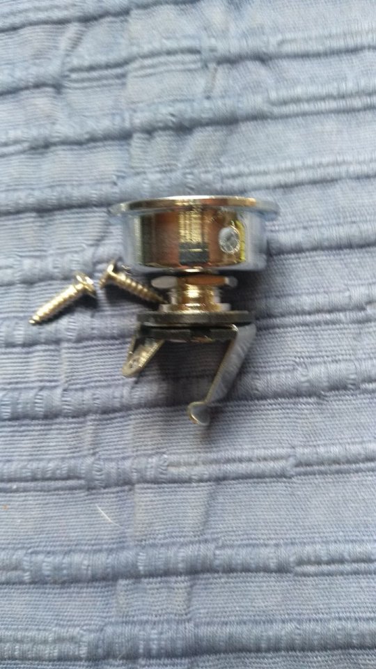 Jack con Cazoleta para Telecaster NUEVO.. 2 tormillos de segunda mano · Foto 2 de 3 · Valencia · 10 €