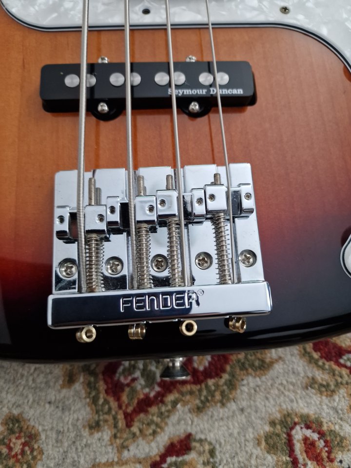 Fender precision deluxe bass