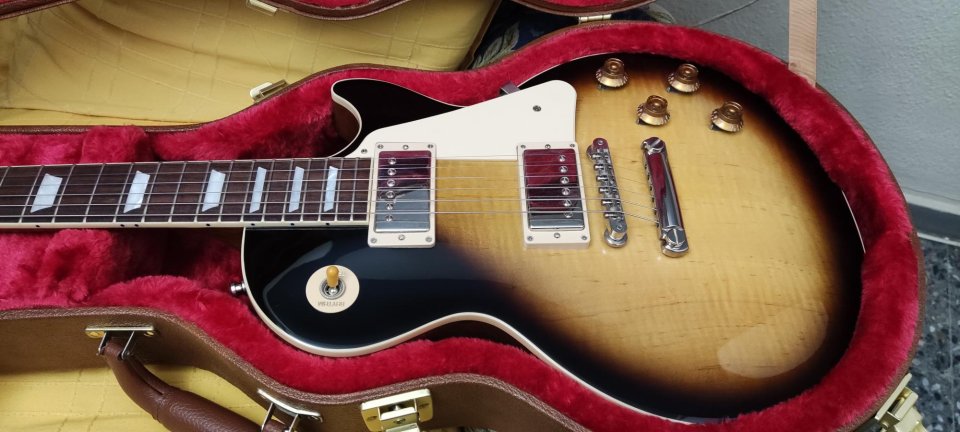 Gibson Lp Standard 50s Tobacco Burst 2022 ( Estado mint, impoluta ) de segunda mano · Foto 3 de 10 · Barcelona · 2000 €