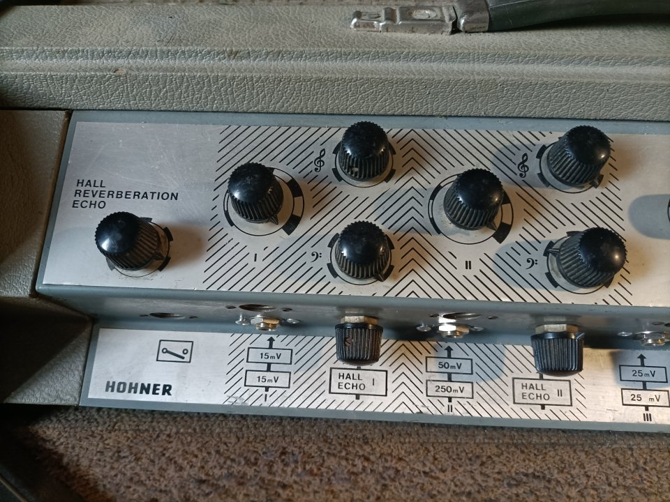 Hohner Orgaphon 25MH Alemania 60's de segunda mano · Foto 3 de 10 · Alicante · 700 €