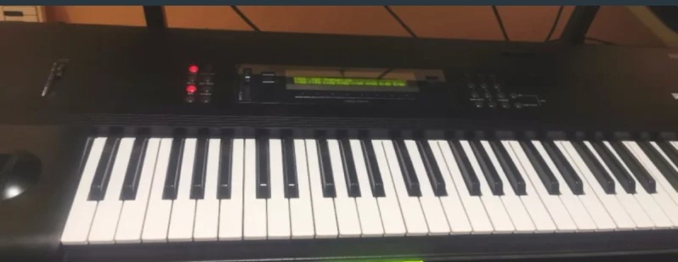 Sintetizador Korg M1 de segunda mano · Foto 1 de 5 · Madrid · 350 €