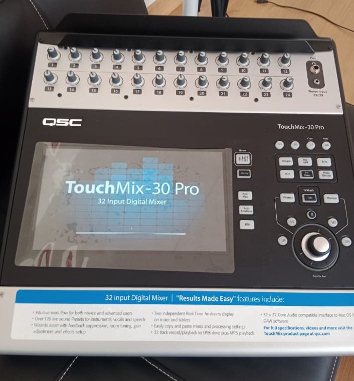 Vendo Mesa QSC Pro 30 canales