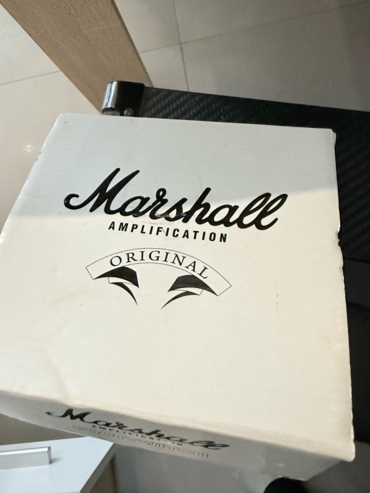 Marshall MG102CFX Amplificador Combo 100W Carbono de segunda mano · Foto 4 de 5 · Alicante · 200 €
