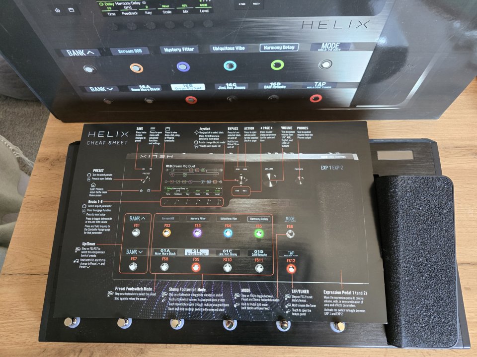 Line 6 Helix Floor + Funda Hx de segunda mano · Foto 8 de 8 · Burgos · 799 €