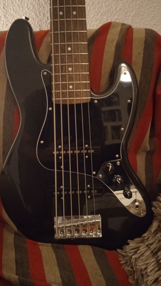 Squier Affinity Jazz Bass VI BKM