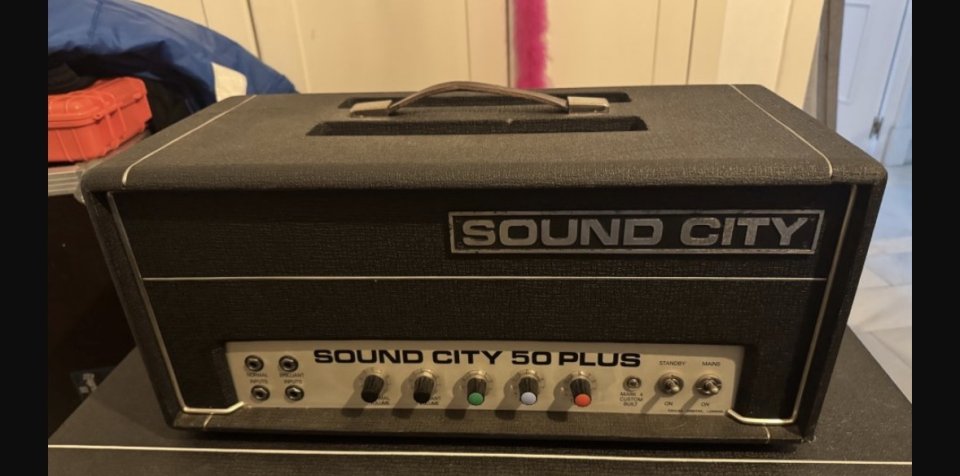 O cambio Sound city 50 plus más 4x12 Hiwatt made in england fane purple de segunda mano · Foto 2 de 8 · Guadalajara · 2400 €