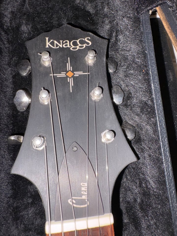 Guitarra knaggs modelo chena de segunda mano · Foto 4 de 9 · Illes Balears · 4400 €