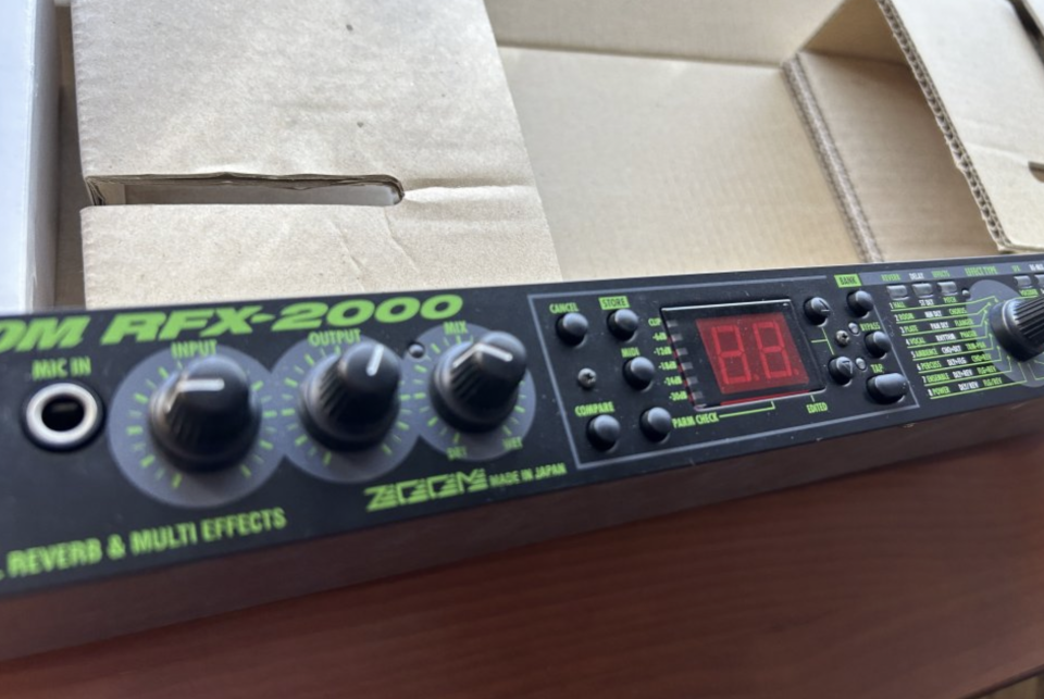 Zoom RFX-2000