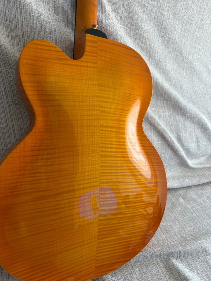 Archtop Jaén Astoria