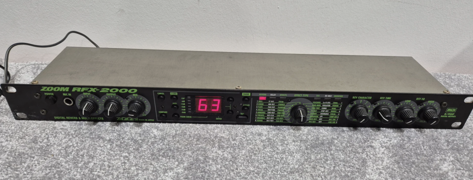 Zoom RFX-2000