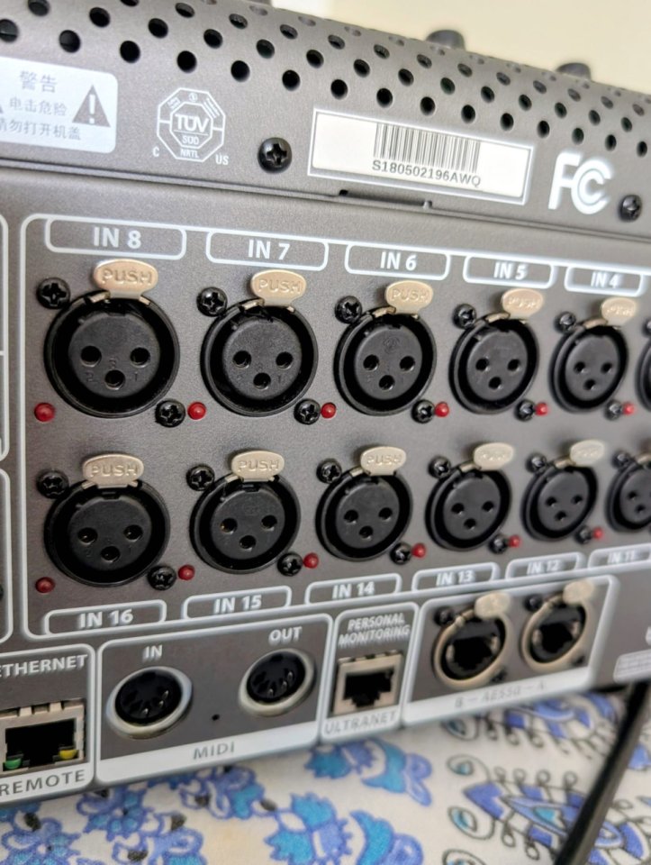 Behringer X32 Producer ¡Absolutamente impecable, ahorra 300€! de segunda mano · Foto 7 de 8 · SC Tenerife · 675 €