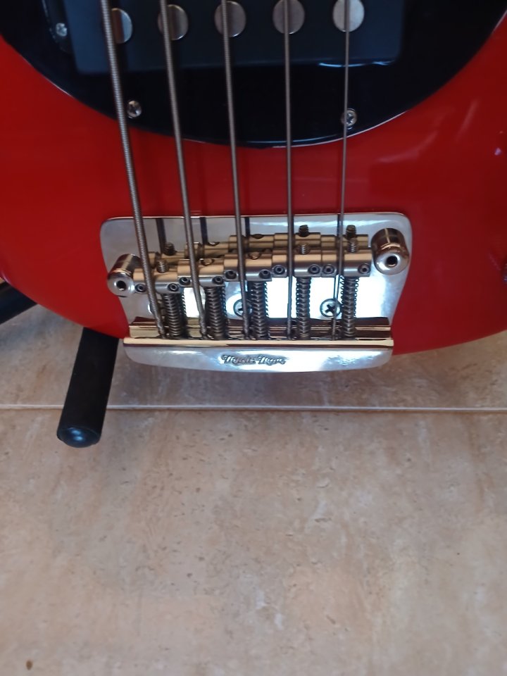 Musicman Sterling 5HH de segunda mano · Foto 3 de 7 · Ciudad Real · 1920 €