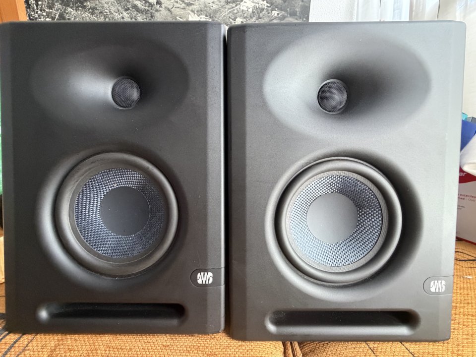 PreSonus Eris E5 XT Monitores Estudio (Pareja) de segunda mano · Foto 1 de 4 · Las Palmas · 150 €