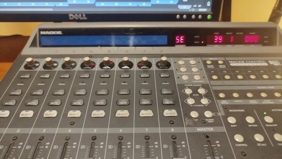 Mackie Control Universal y Extender