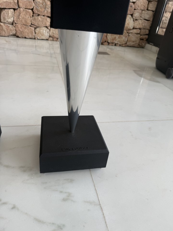 Bang & Olufsen Beolab 8000 de segunda mano · Foto 4 de 4 · Valencia · 1090 €