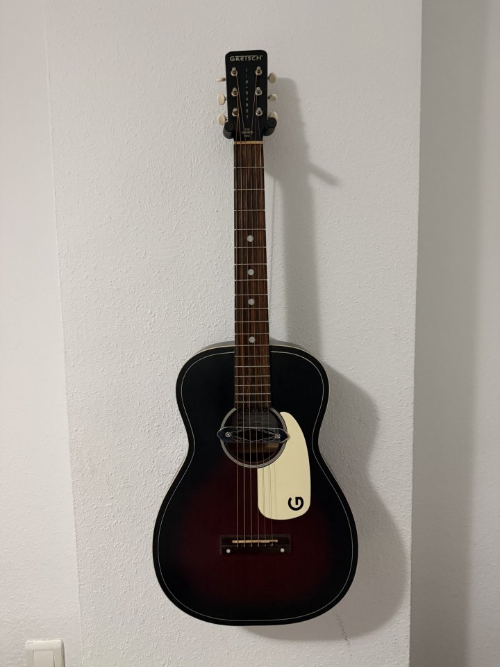 Guitarra acústica Gretsch Jim Dandy de segunda mano · Foto 1 de 3 · Málaga · 200 €