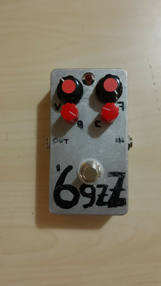 Pedal clon fuzz 69